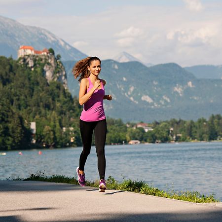 Grand Hotel Toplice - Small Luxury Hotels Of The World Bled Esterno foto A woman jogging