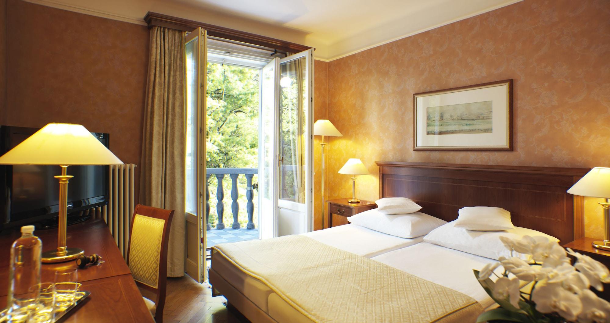 Grand Hotel Toplice - Small Luxury Hotels Of The World Bled Esterno foto A typical hotel room