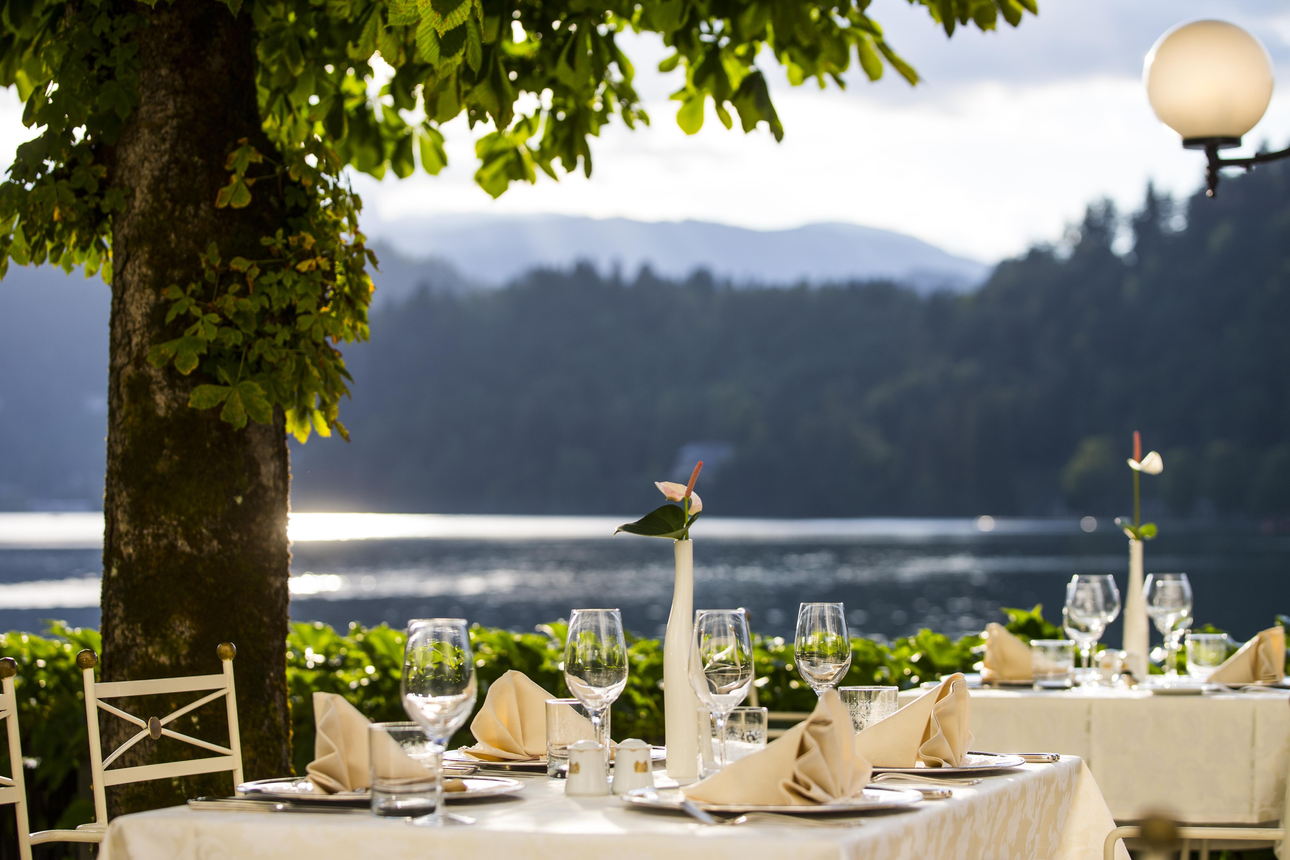 Grand Hotel Toplice - Small Luxury Hotels Of The World Bled Esterno foto Restaurant "Belvedere"