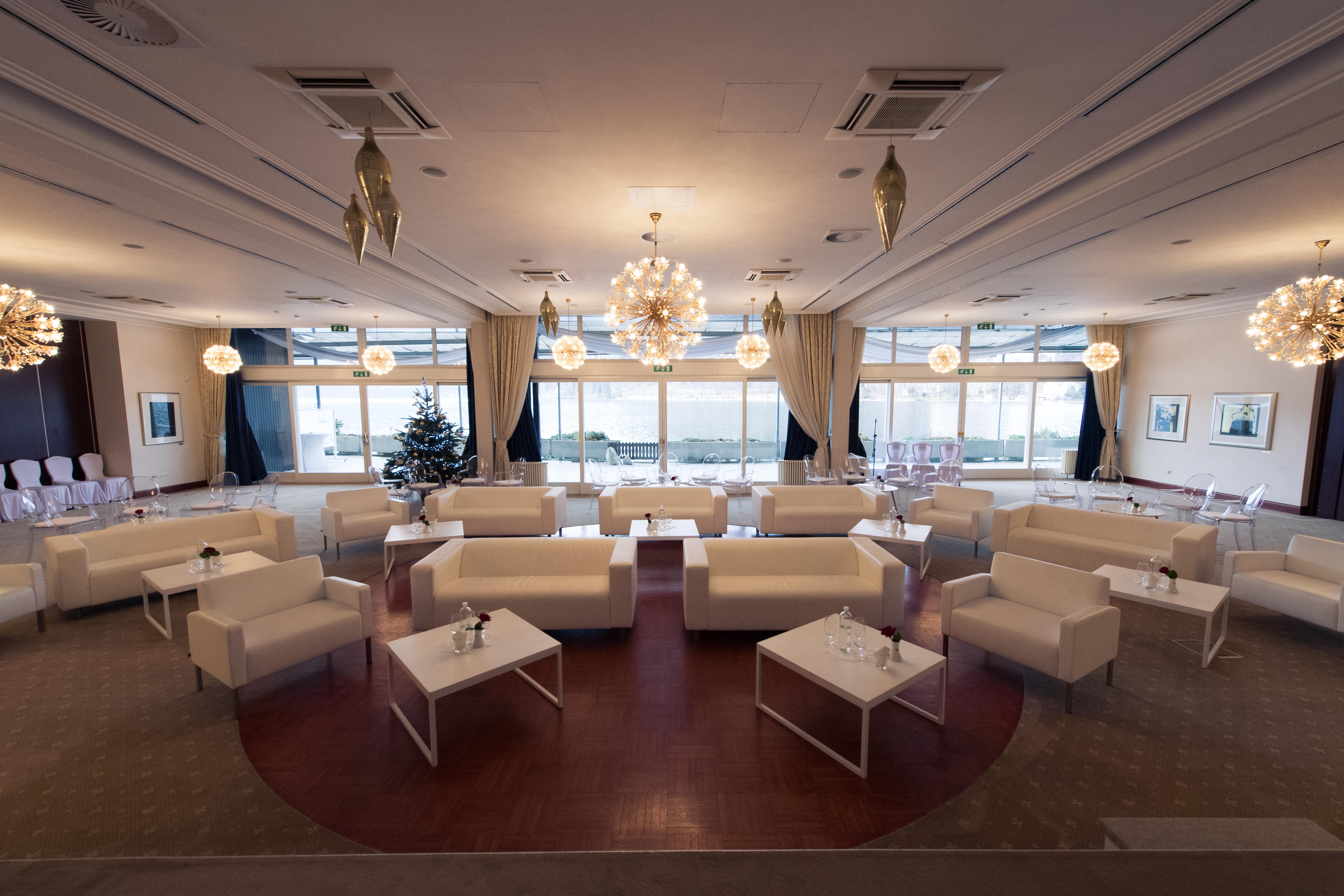 Grand Hotel Toplice - Small Luxury Hotels Of The World Bled Esterno foto The lounge at the airport