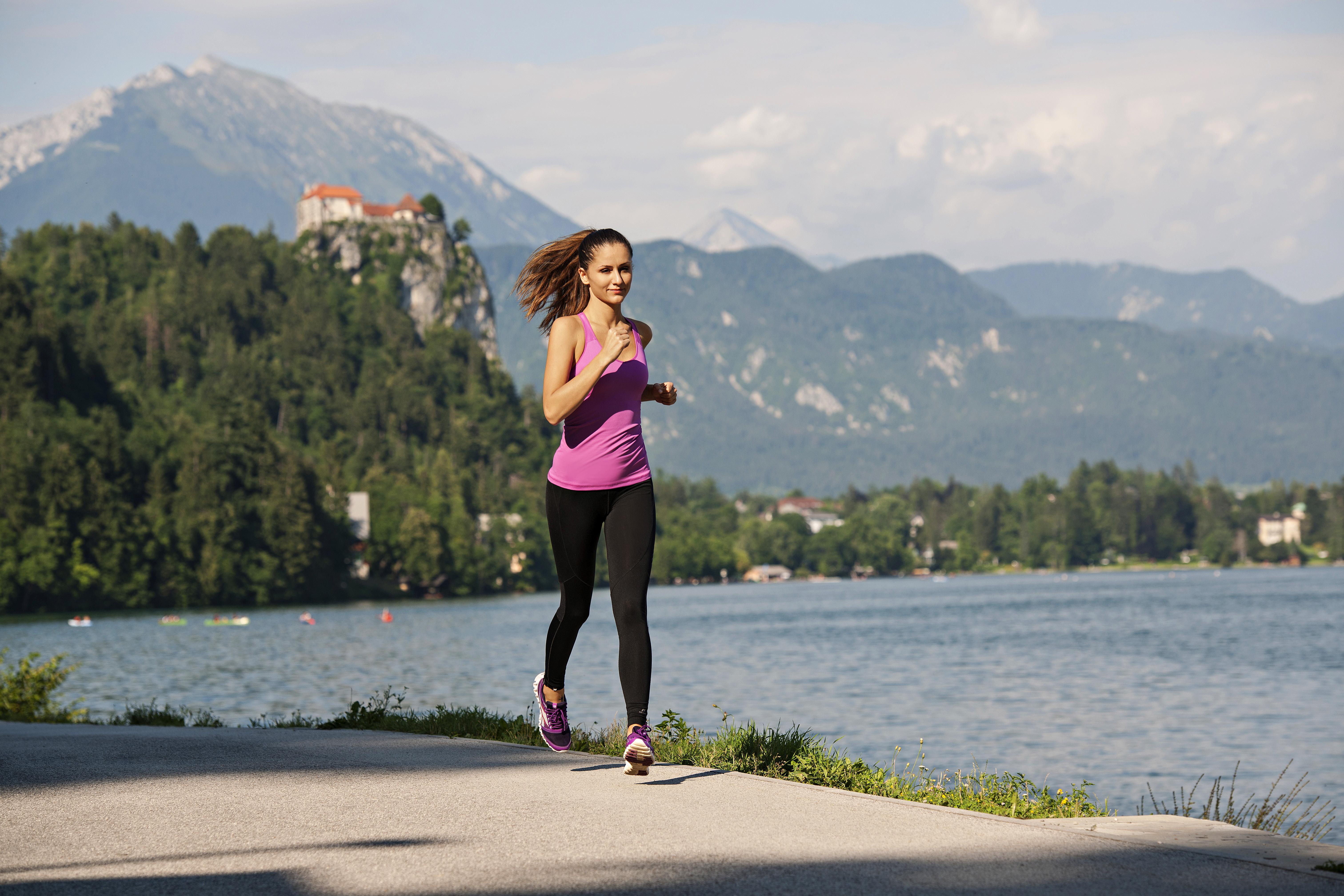 Grand Hotel Toplice - Small Luxury Hotels Of The World Bled Esterno foto A woman jogging